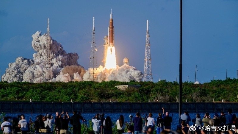 凤凰新闻【NASA科研预算要砍半？美媒急了：不知中国投入多大】【文/观察者网熊超