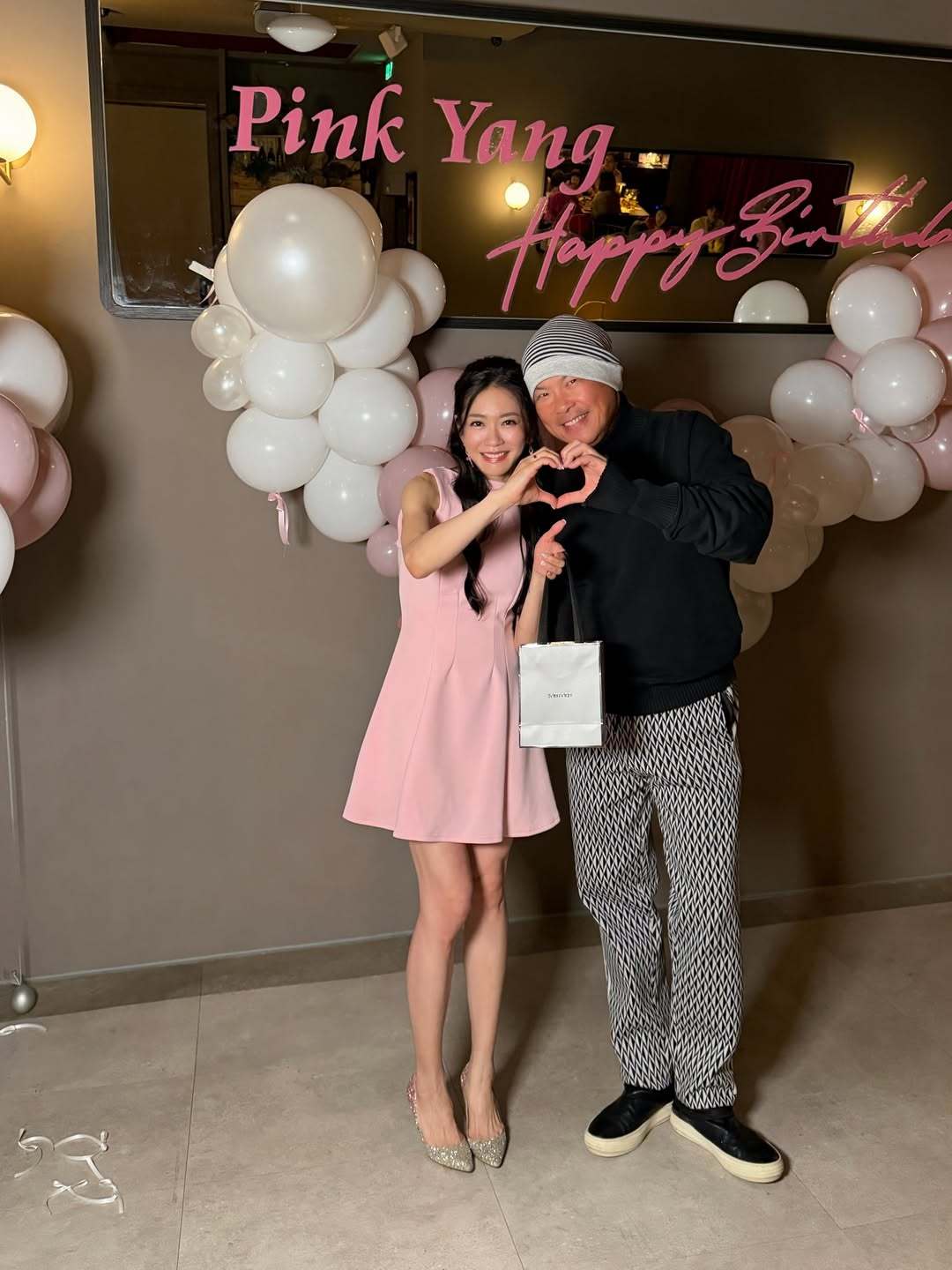 屈中恒、VICKY现身杨千霈43岁庆生趴！到场的还有樊光耀、唐志中、柯震东、安以