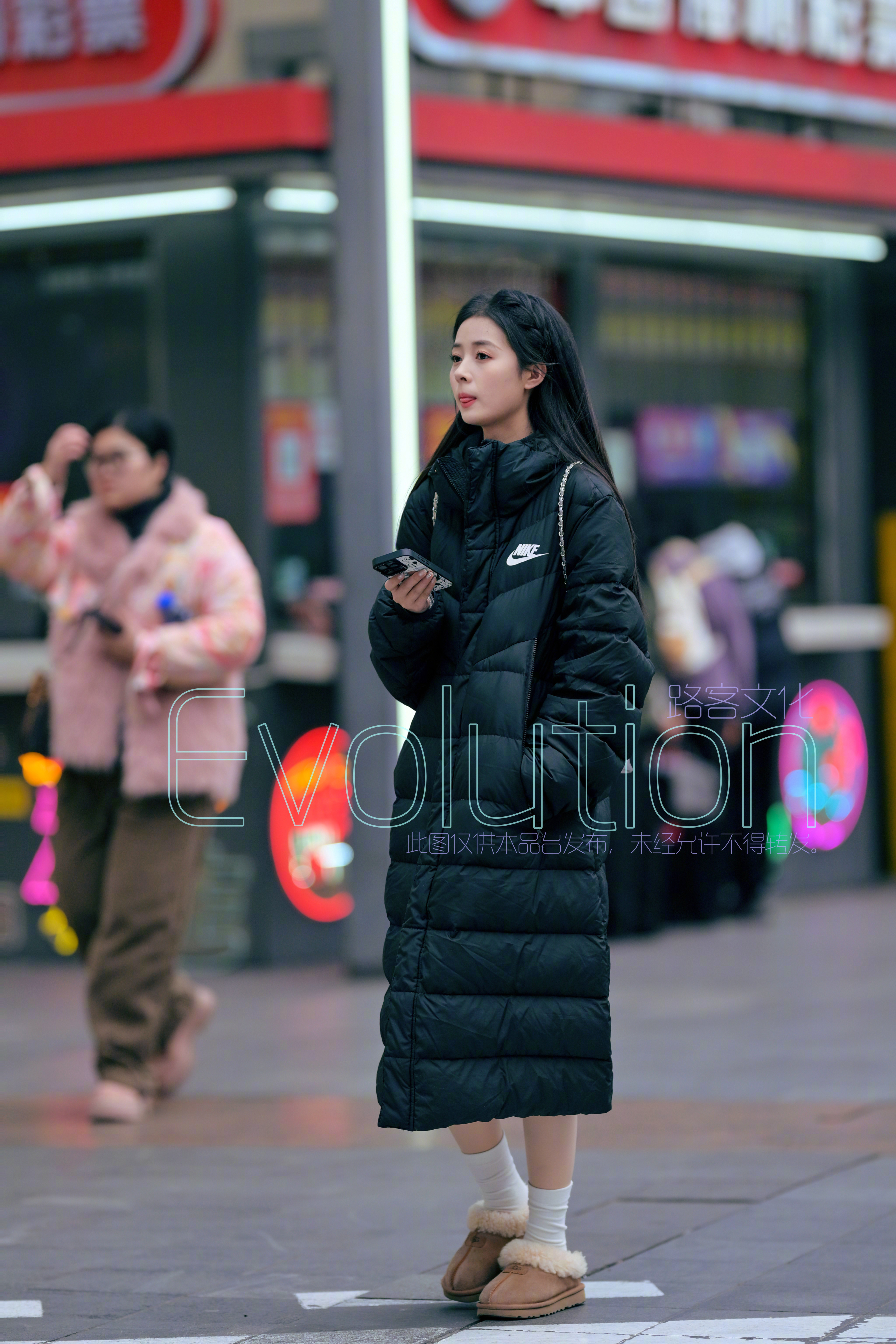 小姐姐这件大羽绒服看着就温暖​​​