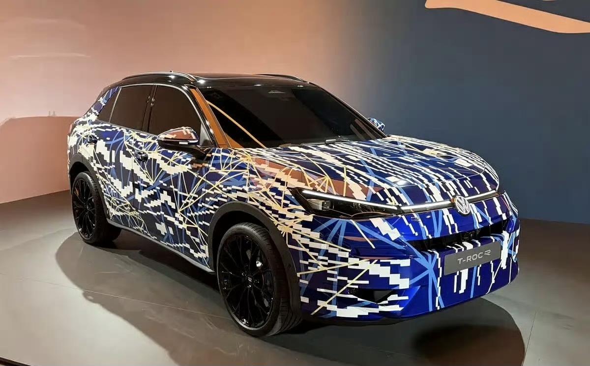 大众T-RocR这预告图一出来，说它是SUV加高版的高尔夫R一点不为过。它基于