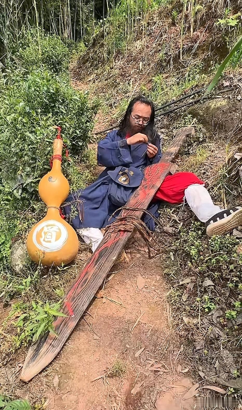 道长，我最近两个多月打麻将，老是输，天天输怎么办？[哭哭]