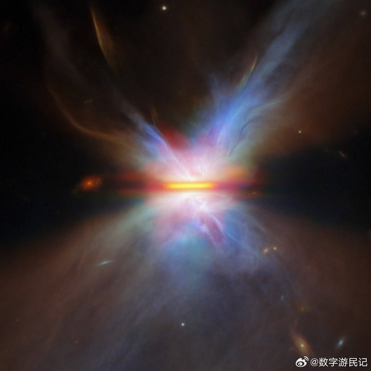 45亿年前的太阳系是什么样子，韦布和哈勃太空望远镜捕捉到了原恒星IRAS。