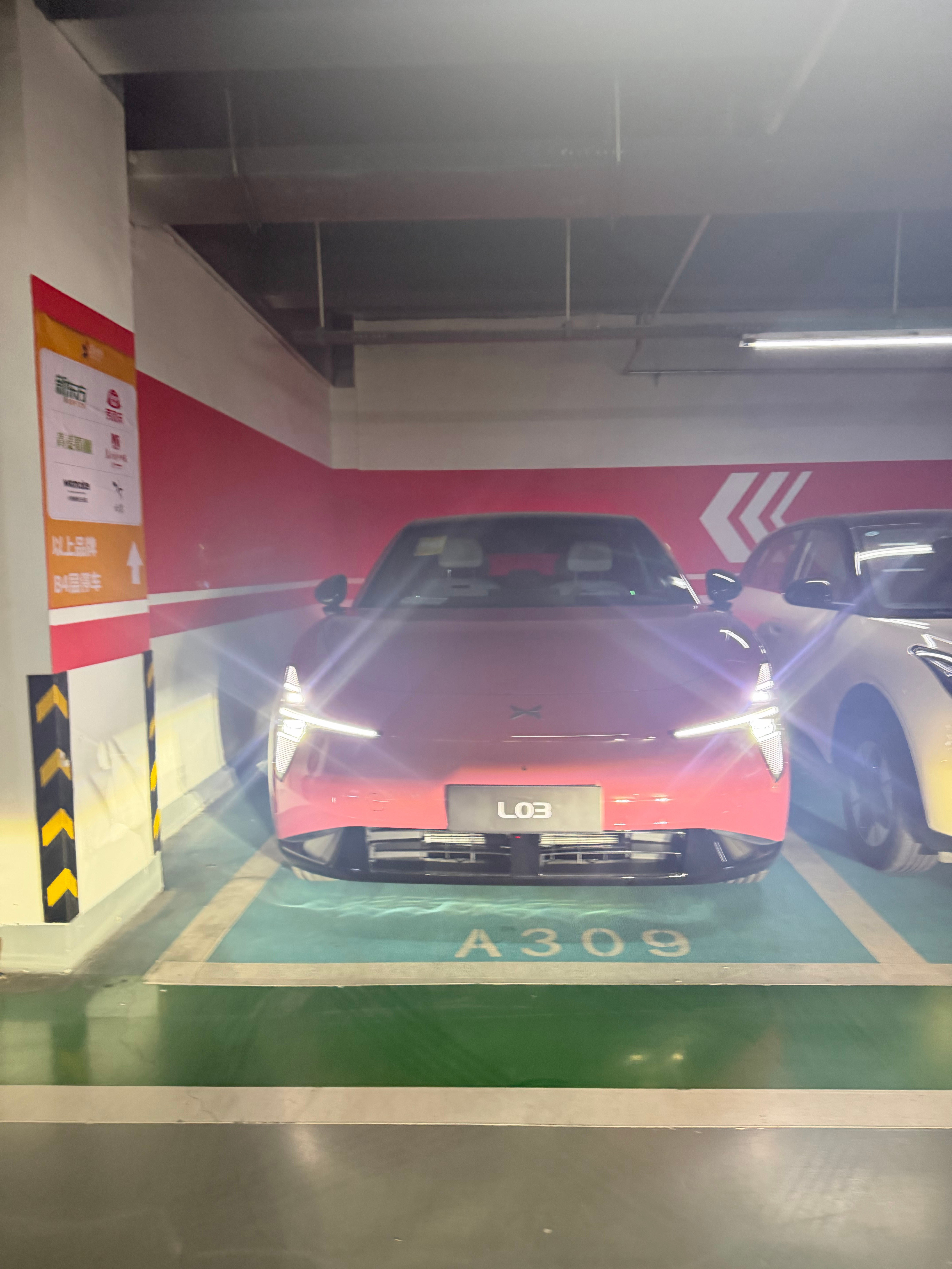 这个小鹏MONAL03就是这样正面看帅，侧面看也很帅啊…​​​