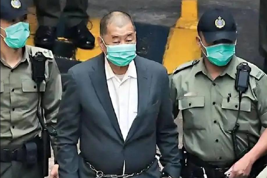 香港抗议后，西方如坐针毡，美官员坦言:他无可替代！1月25日，《纽约时报》发