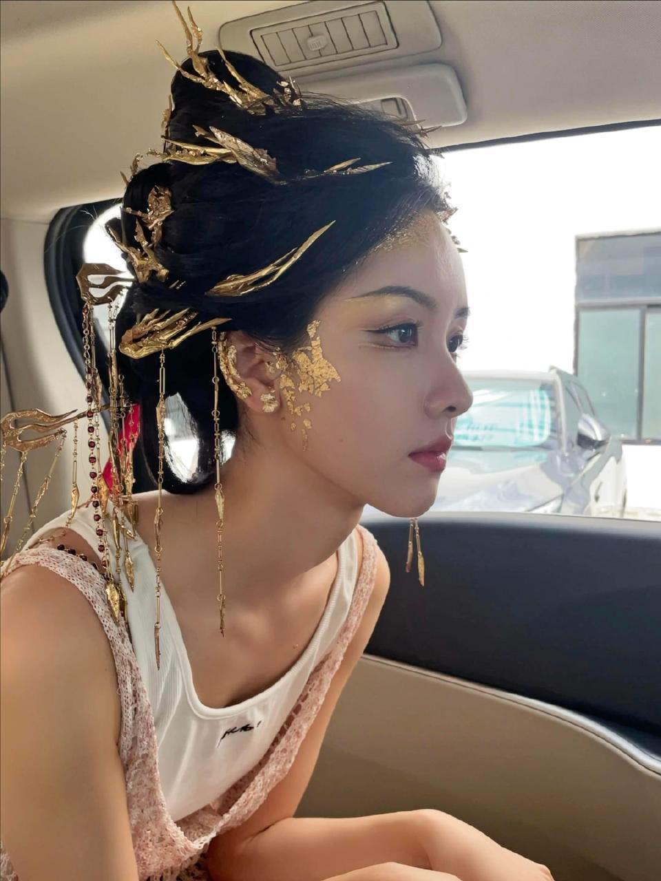【陈都灵】镜妖时期怎么能完美成这样……陈都灵浓妆风格​​​
