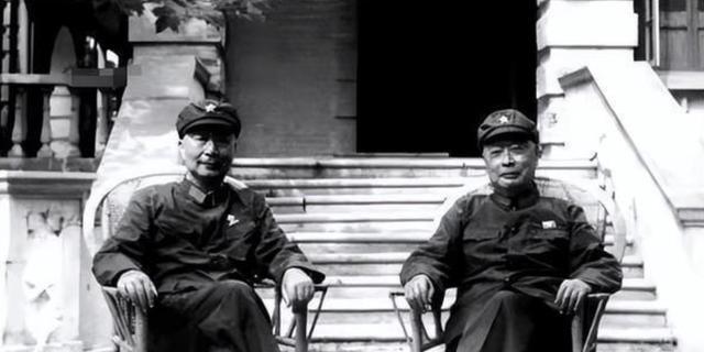 1943年，陈毅被迫离开新四军，毛主席悄声告诫：警惕非法活动1943年，对于新