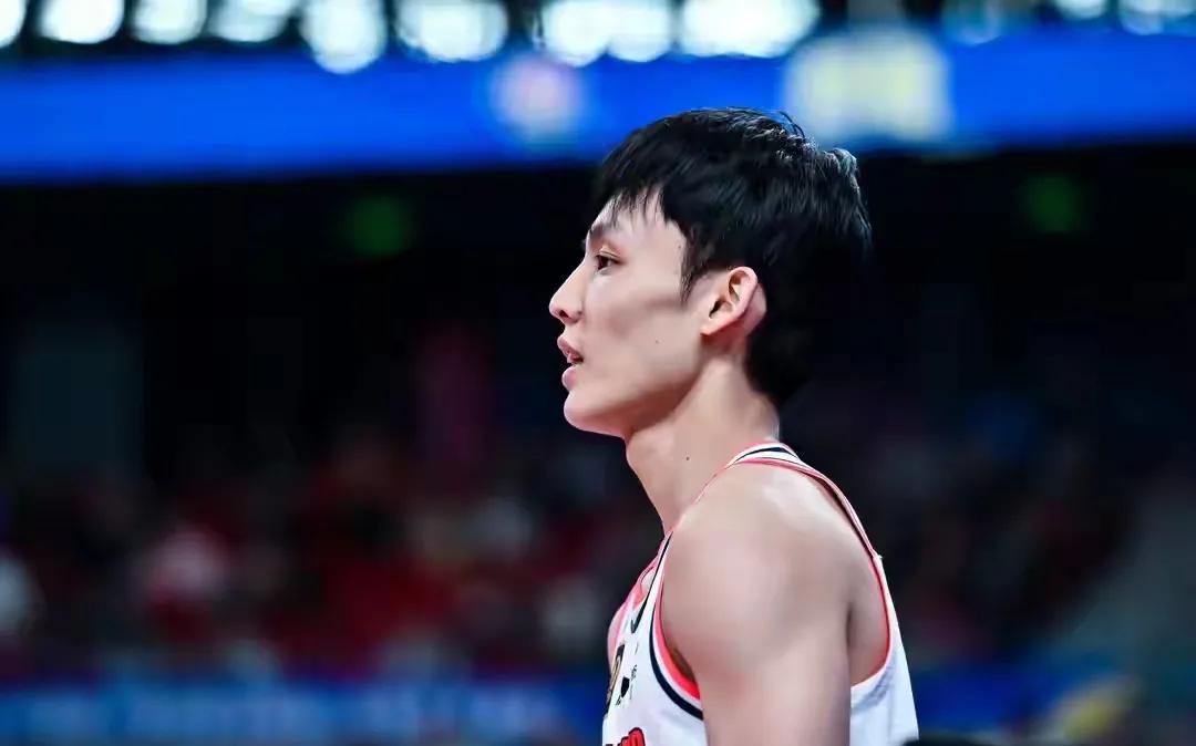 徐杰落选亚洲杯大名单！媒体人：坚持与等待也是为国效力一部分徐杰，张宁落选亚洲