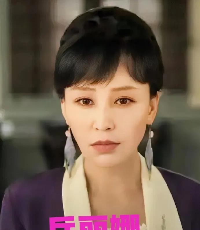 “最强关系户”岳丽娜，只要是她老公导的电视剧，她必须得掺和掺和，其实以她老板娘的