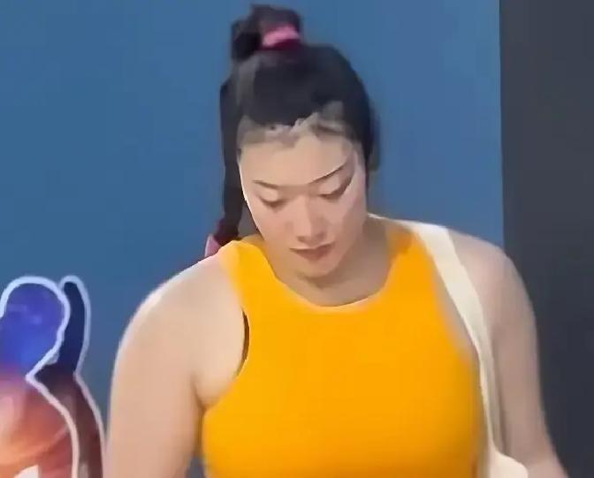 李梦终于开口了。网上这些年没少给她贴标签，说她球技不行，说她私生活乱，还把国
