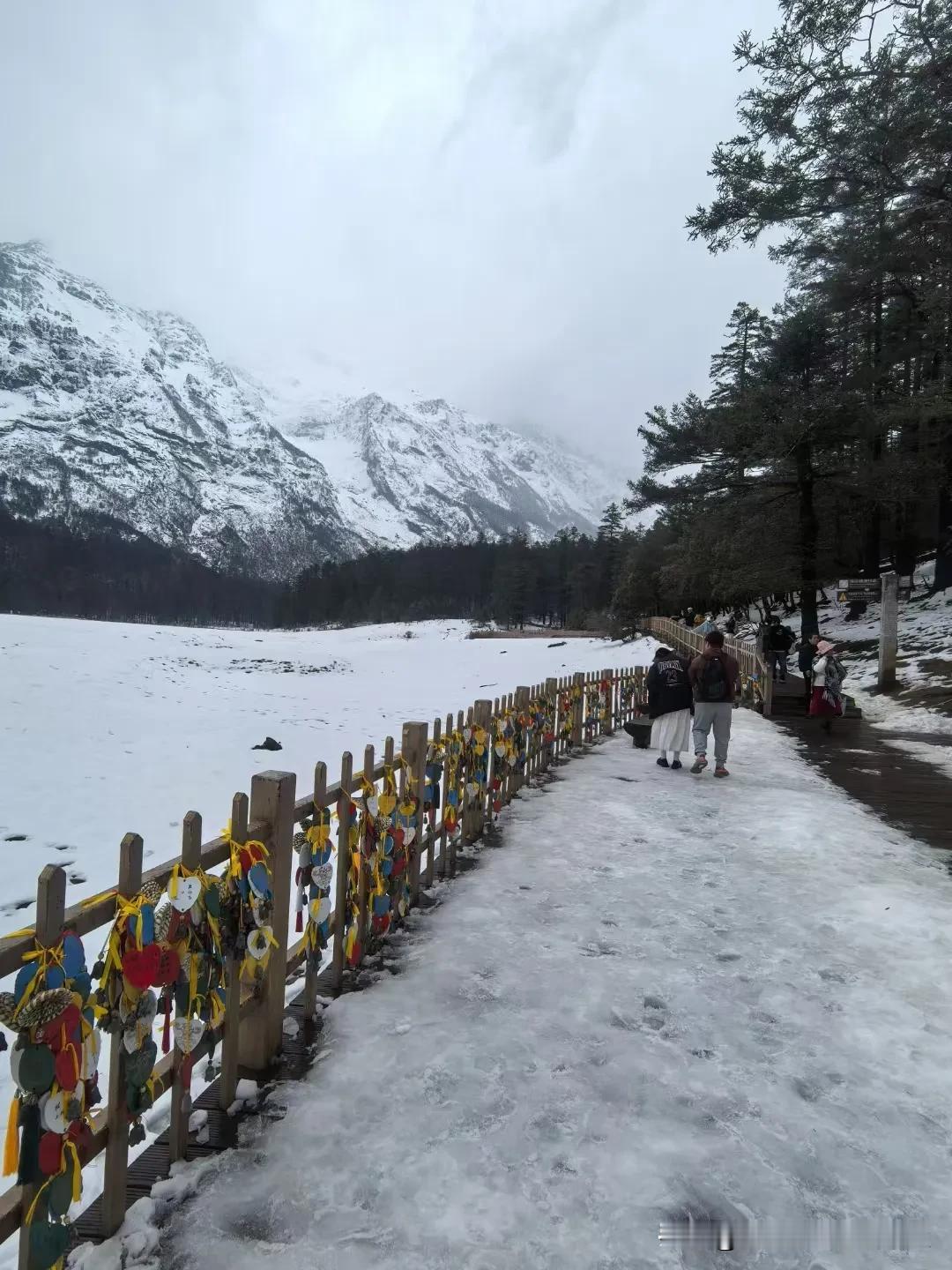 玉龙雪山之巅