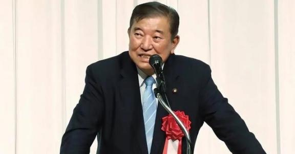 终于有个日本人，把窗户纸给捅破了。他说，日本别再做梦了，再打仗，国家可能就没了。