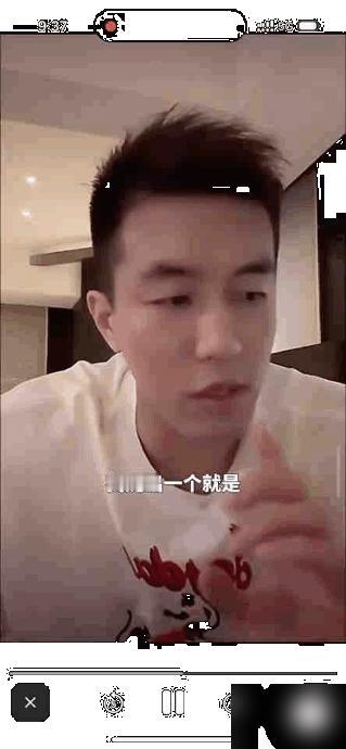 郭艾伦昨天在直播时承认了！当初辽宁队给他顶薪，他却和球队谈条件。关键是条件谈的竟