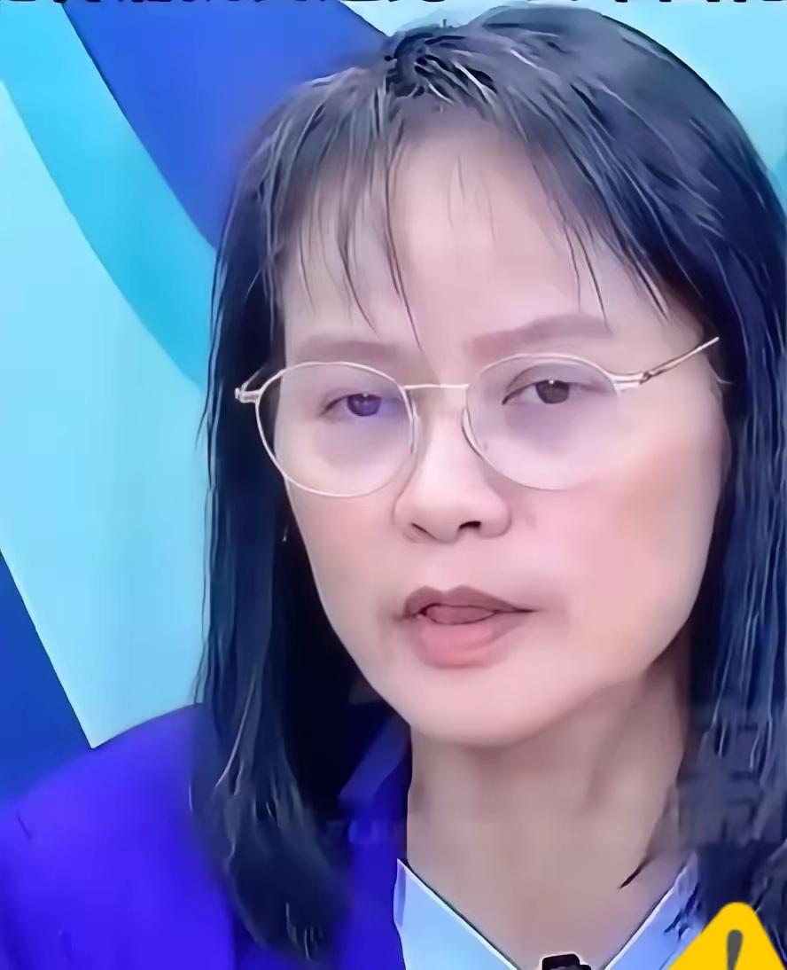 [点赞]主持人尹乃菁抛出