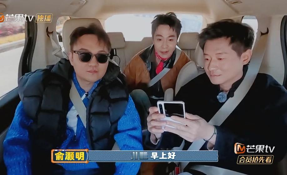 郭彪这人情世故拿捏的真好，怪不得他这么受快乐老咖们的欢迎！看似一个简单的动作，把