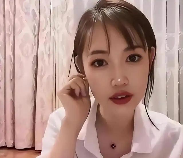 马蓉离婚分了5000万，然后她带着钱和女儿，移居到了澳大利亚，最近有人看见