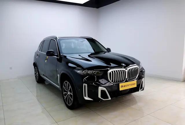 二手宝马X5：公路之王的豪华操控与越级空间，三类人群的性价比之选