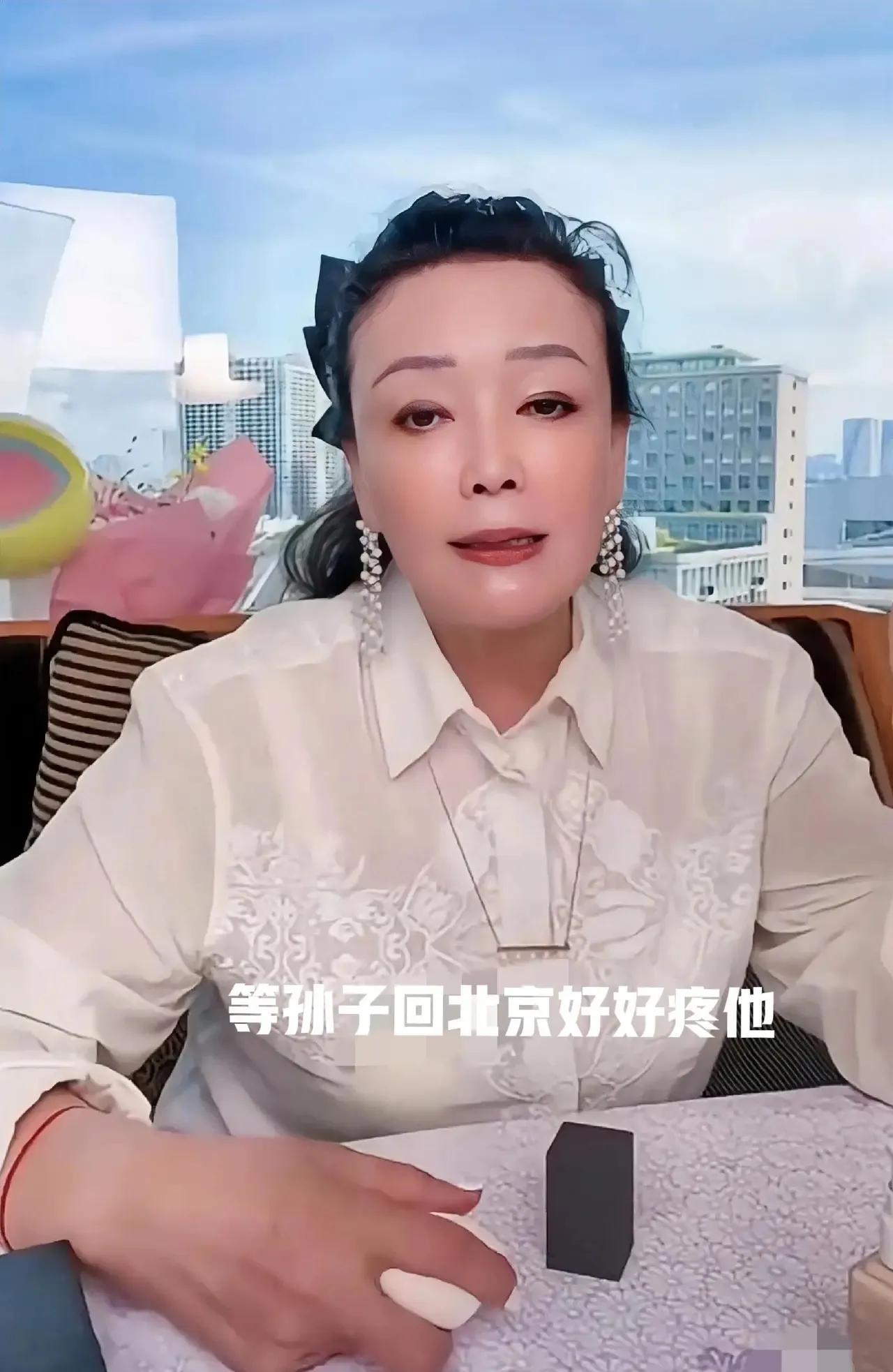 张兰遇到对手了！马筱梅没有大S好过招，三大信号释放了。好歹大S配合婆家在三亚举办