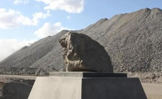 什么叫天佑中华？中国缺油、缺气、缺铜、缺铁，偏偏就是不缺能拿捏世界各国的稀土，