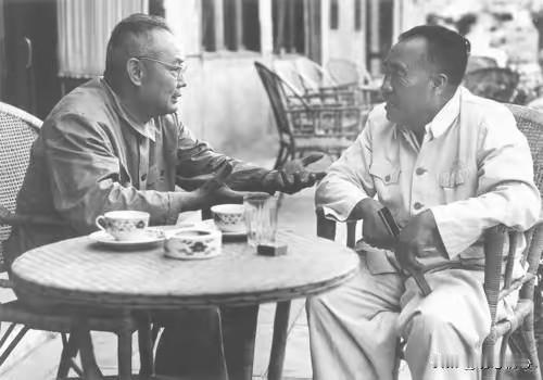 一文读懂两大开国元勋！全军总司令+总参谋长，撑起人民军队百年根基伟大的无产
