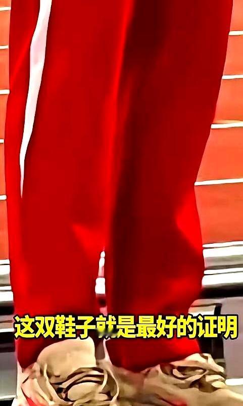 不得不说，这世界就是这么现实。栏上飞人刘景扬，一夜之间把金牌变成了现金。