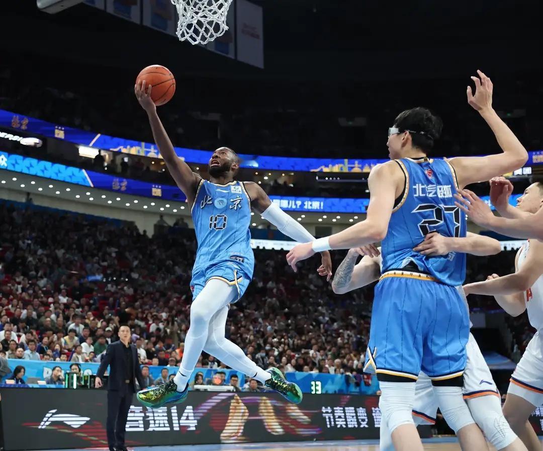 CBA常规赛还剩4轮，北汽男篮想要冲进前四不乐观截止14日，北汽男篮的联赛积