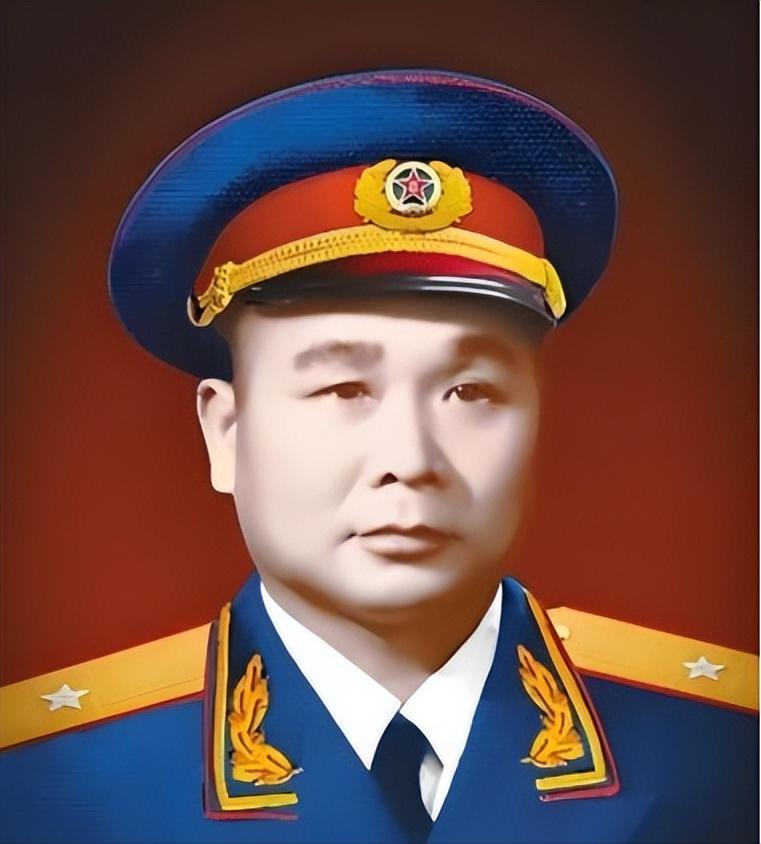 酒杯一摔，枪声四起，一场原本推杯换盏的接风宴，瞬间变成了生死搏杀的修罗场。叶长庚