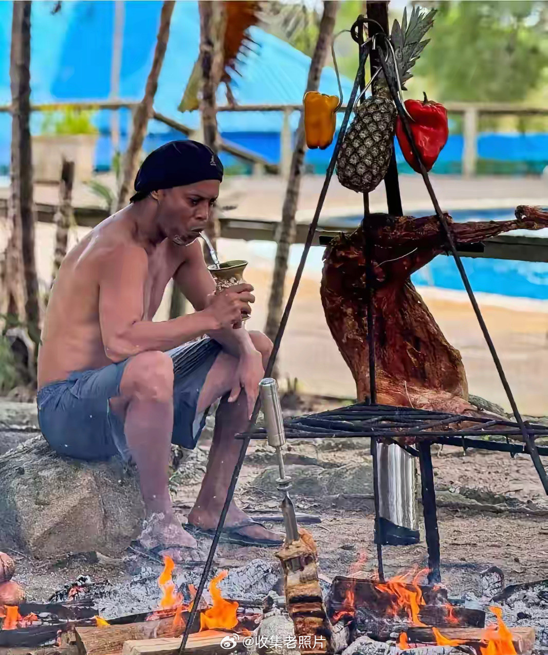 一个菠萝，两个辣椒，三斤烤肉。退役后的南美球员，活得不如我们自在。