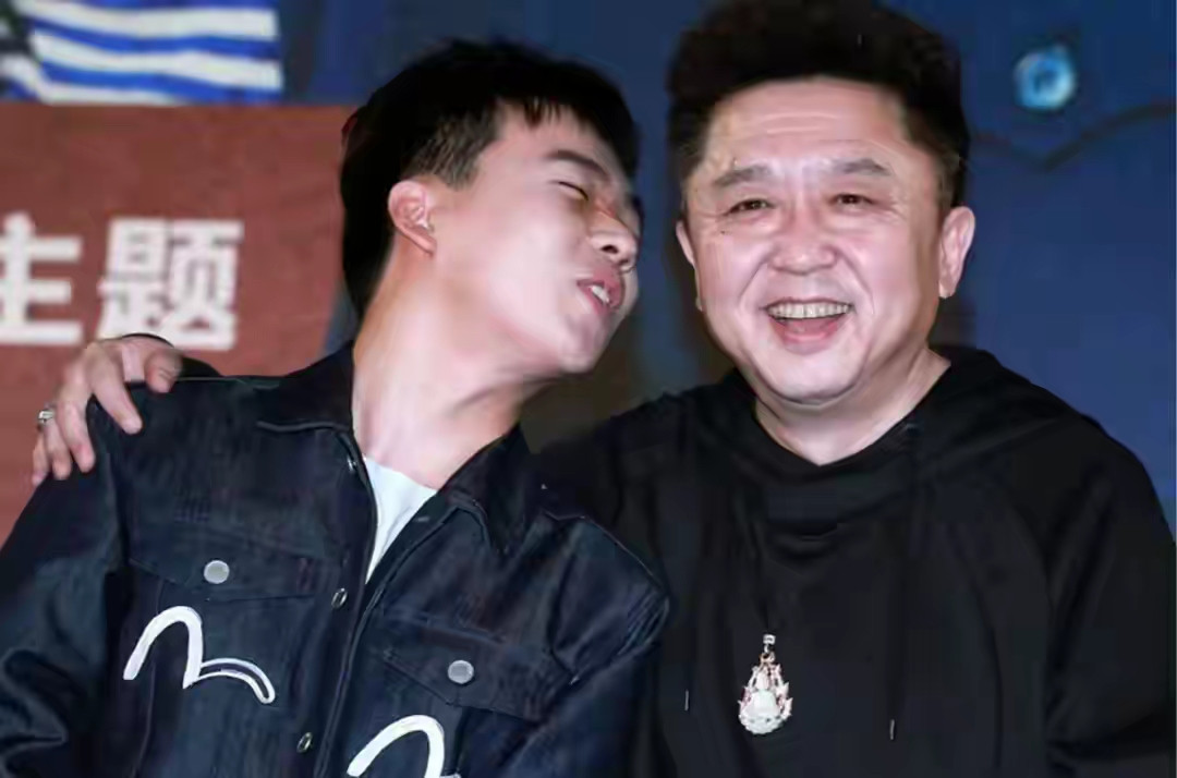 郭麒麟一句话撕下郭德纲的“遮羞布”，曹云金终于争了一口气！当年在德云社，曹云金是最像郭德纲的徒弟，无
