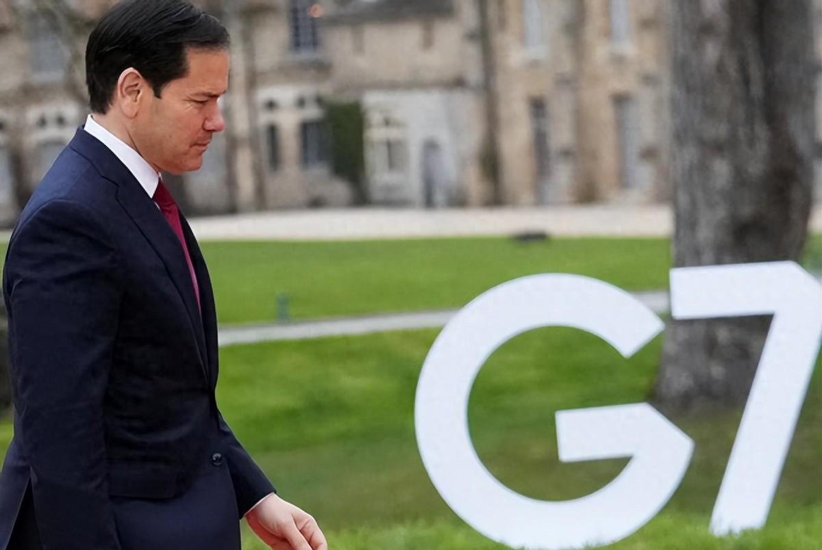 西方阵营的遮羞布，这次算是被彻底撕得稀碎！前两天的G7外长会上，美国和欧盟的两位