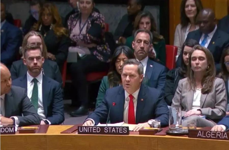 美国常驻联合国代表迈克·沃尔兹在一份声明中表示，如果俄罗斯无视美国要求在乌克兰停