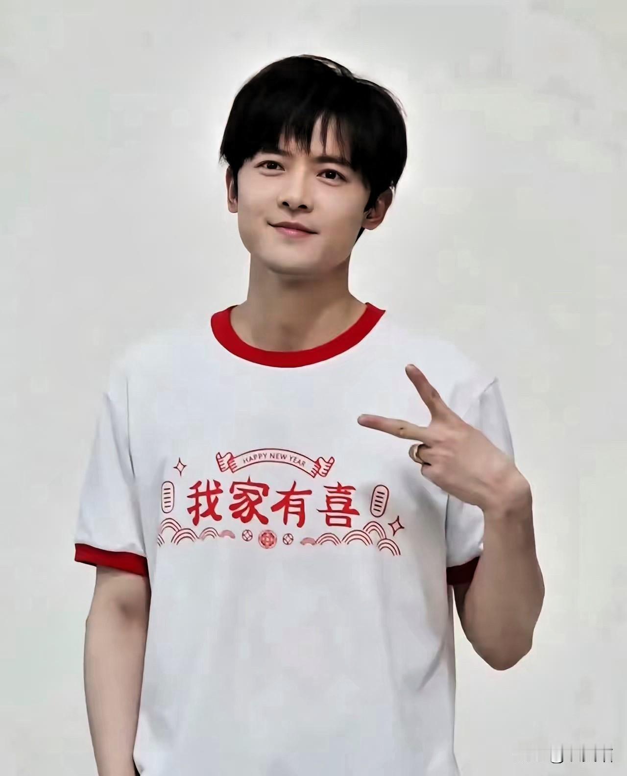 蒋欣懵了，童瑶也懵了，谁能想到《四喜》里付辛博只演了四集，却凭冯建奇把观