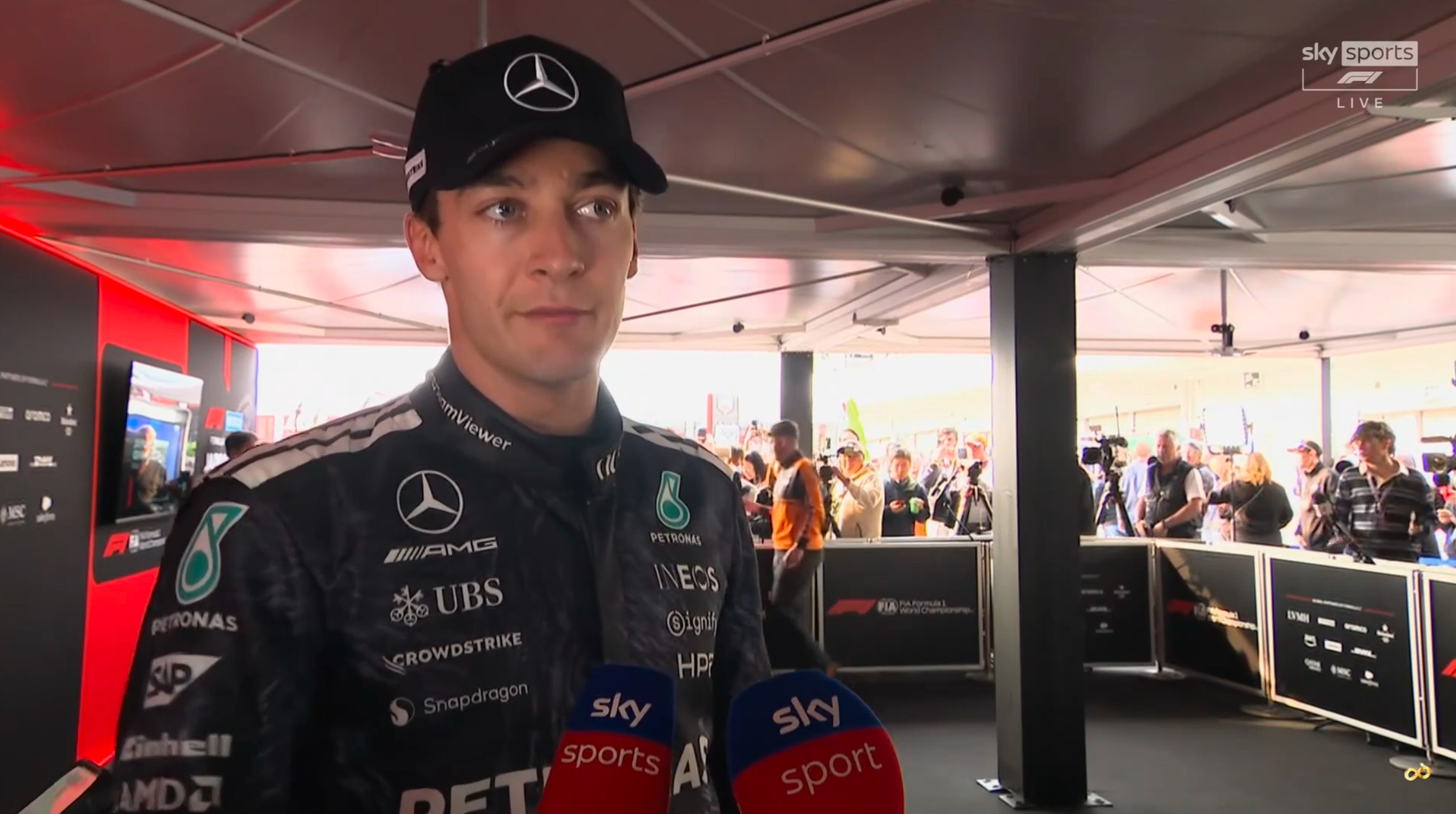 拉塞尔：我们在排位赛前对于赛车后悬挂进行了轻微的调整，但导致了后端出现了奇怪的震