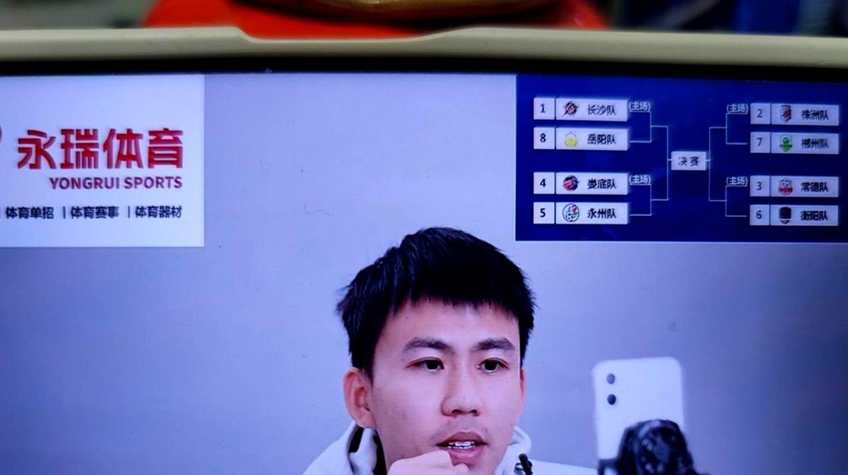 5000张票48小时抢光，就为硬刚卫冕冠军。这帮永州队的小伙子是真的猛。平均