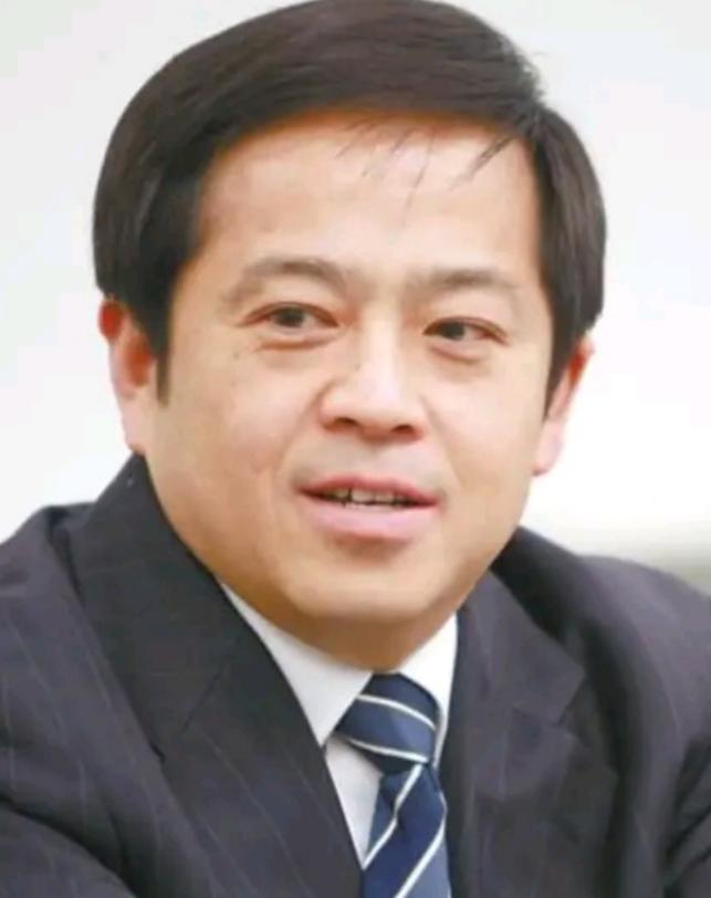 “这是在贱卖国产！”2006年，美国金融巨头凯雷欲图通过3.75亿美元收购中国徐