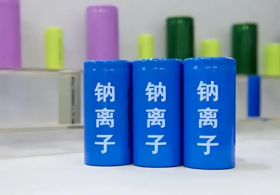 工信部于8月18日发文表示，随着电池安全标准持续迭代完善，针刺测试作为模拟机械滥