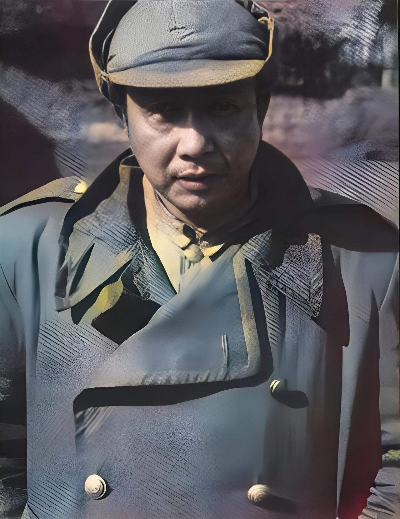 1949年，李文坚决拒绝北平和平起义，傅作义再三苦劝挽留，他态度决绝直言：“我与