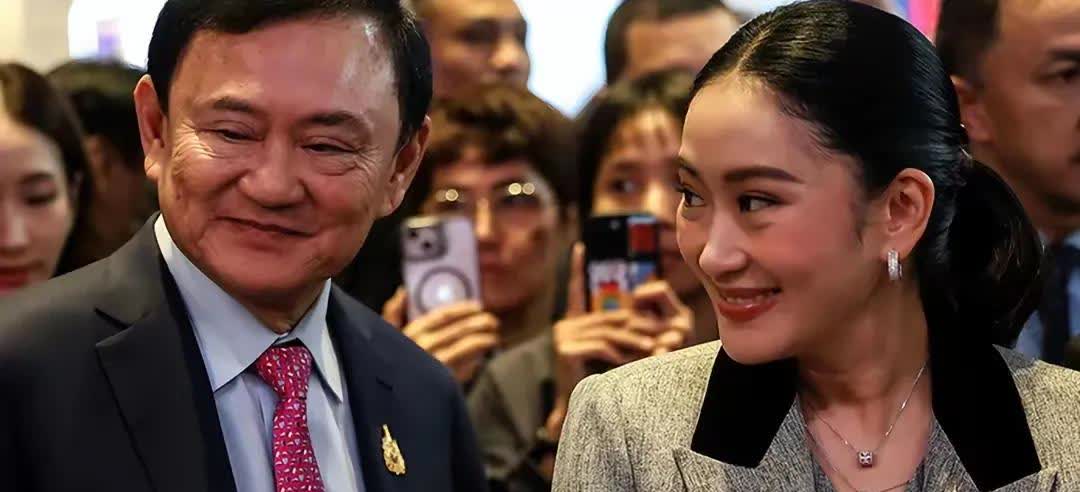 他信这记回马枪够狠！三个猛料直捅洪森肺管子：一是洪森假寐设局，专等佩通坦落单录音