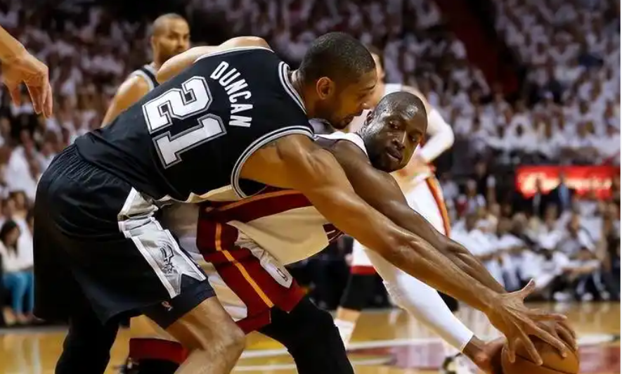NBA含金量最高的五个总冠军。5、2012-13赛季热火4-3力压马刺作