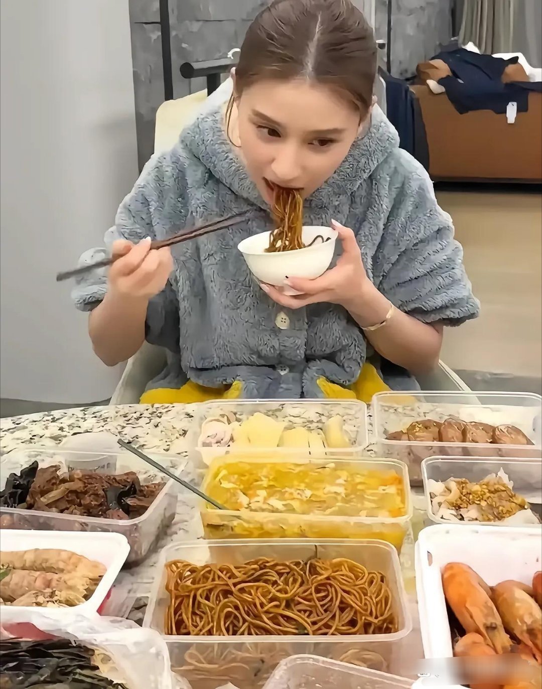 我觉得，清淡到看的胃疼
