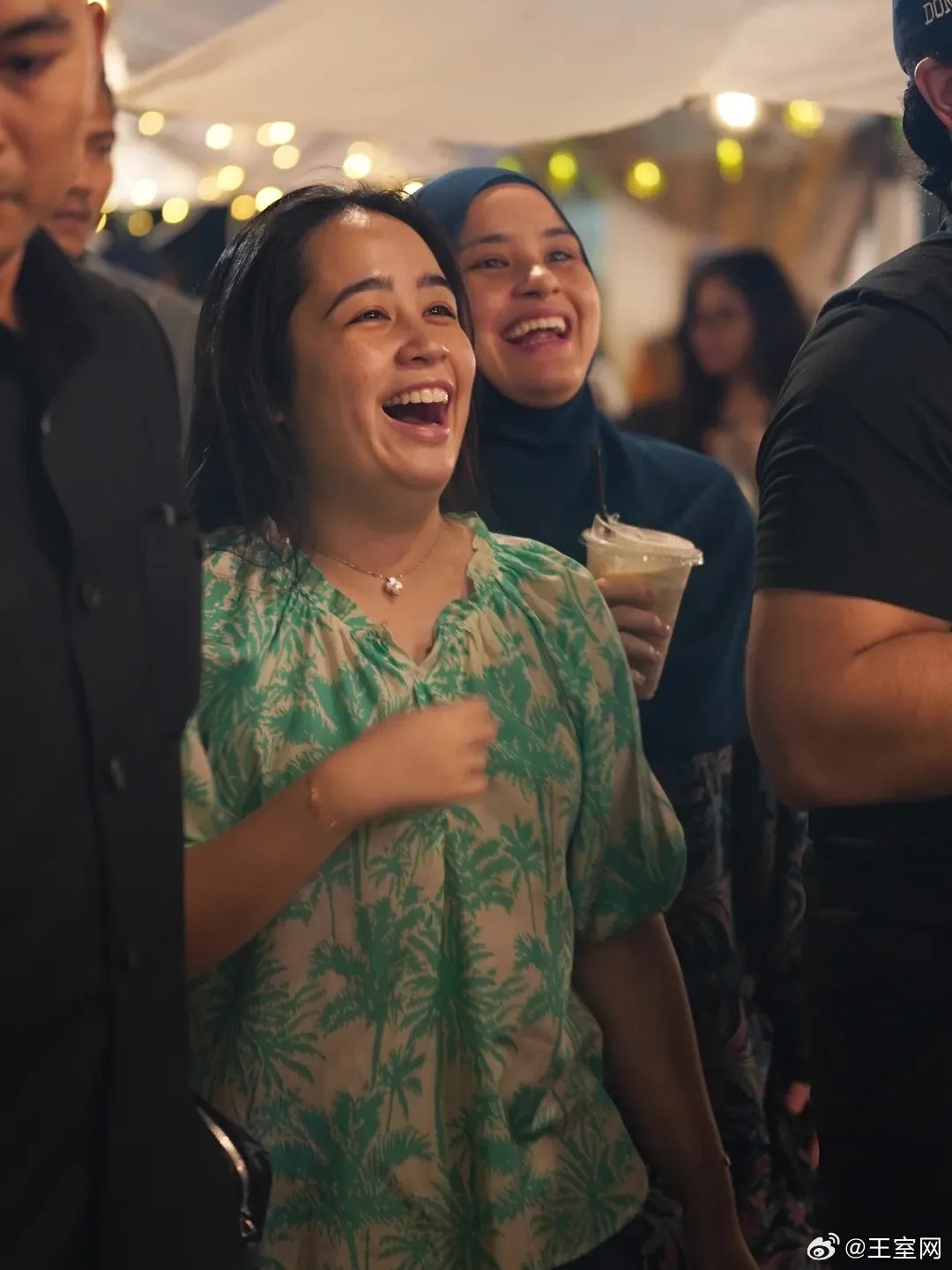 马来西亚王室🇲🇾3月6日，彭亨阿芙赞公主(分不清是胖还是怀孕)和驸马FD