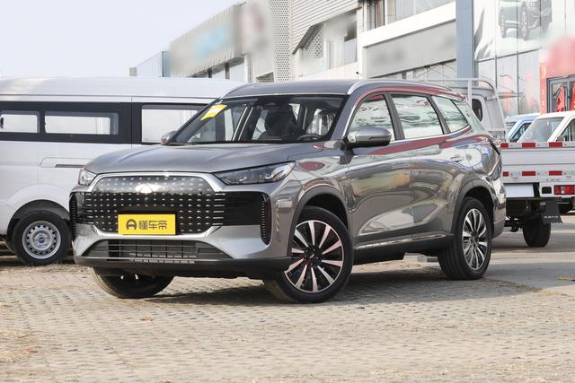 预售11万元, 选风云T8还是长安UNI-Z PHEV? 一文了解透