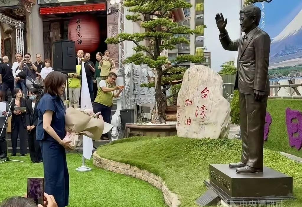 安倍遗孀第四次窜访台湾！5月9日，日本前首相安倍晋三遗孀安倍昭惠，窜访台湾省高