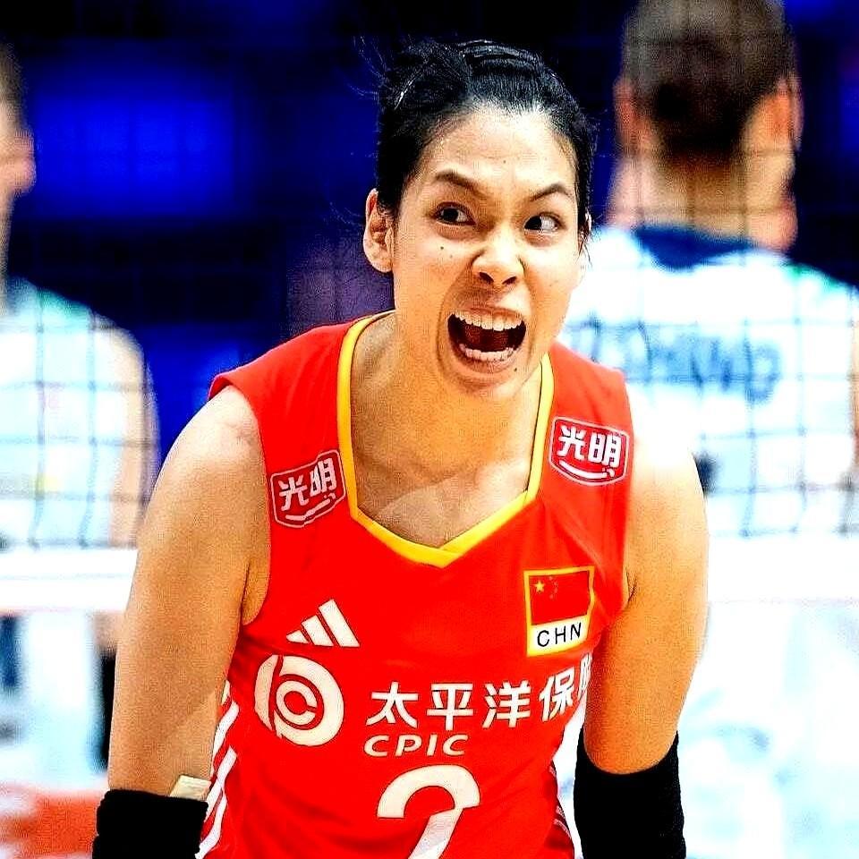 让她先飞一会儿吧刷到个消息，说庄宇珊在意甲的一传，已经把朱婷甩在身后了？