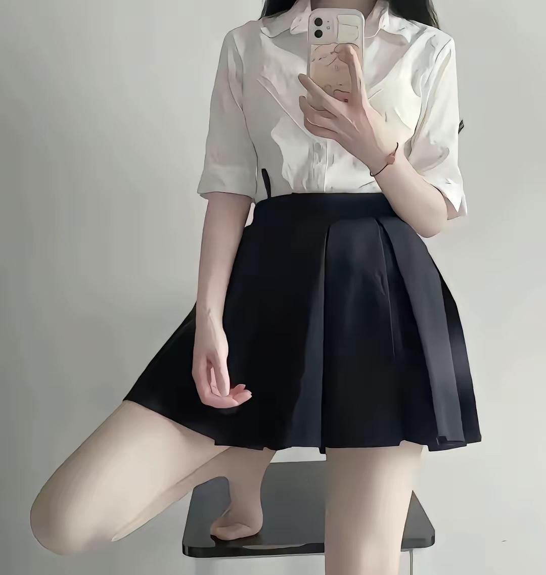 云破月来花弄影