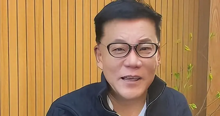 李国庆出资5000万成立公益基金会，嫣然医院困境引发公益模式思考