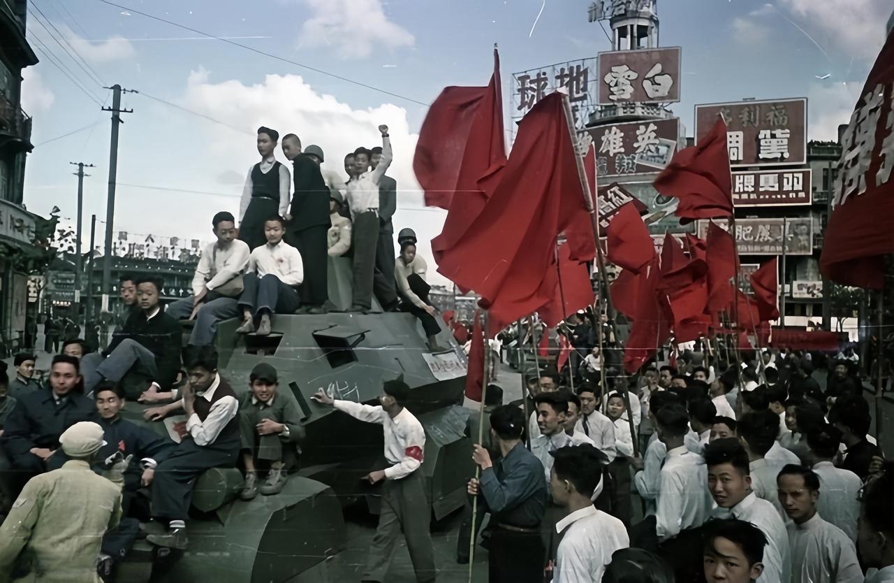 上海解放初夜，一桩惊天丑闻如何撕开公安队伍的黑幕？1949年8月14日，上海
