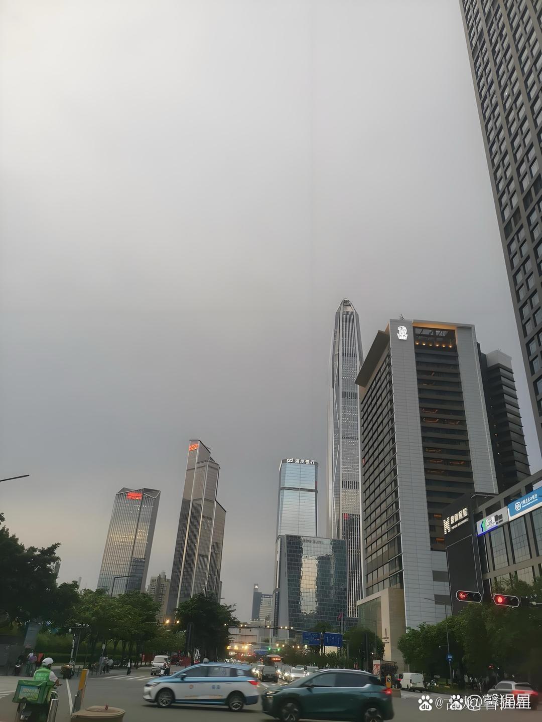 水皮讲一个市场靠救市维持已经是熊市了。两次凶狠砸到3741都有资金出手救市，这
