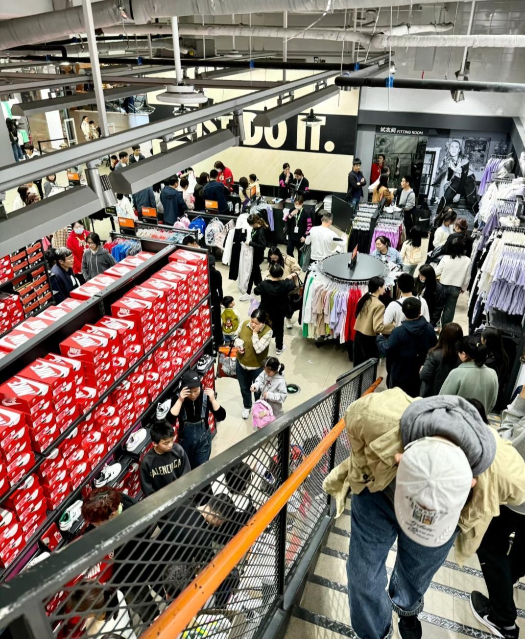 今年双11，消费有点反常，买奢侈品的人居然多起来了今年双11的数据让不少人没