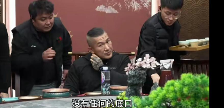 匪夷所思！为什么这个所谓的“馆长”能受到如此“礼遇”？今年最让人想不通