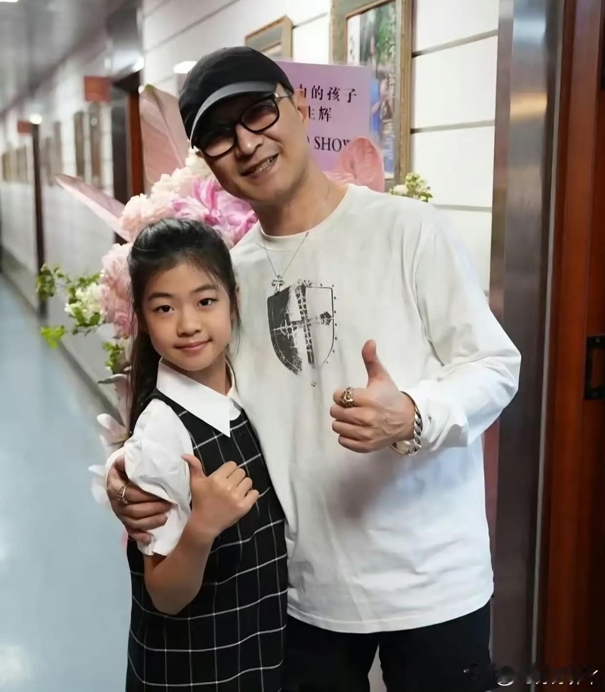 汪峰我终于明白为什么章子怡毫不犹豫的把女儿留给了汪峰，自己带走儿子。10醒醒